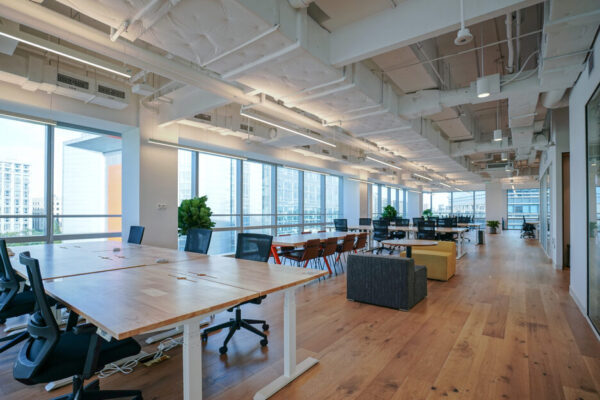 Interior,Of,Modern,Empty,Office,Building.open,Ceiling,Design.